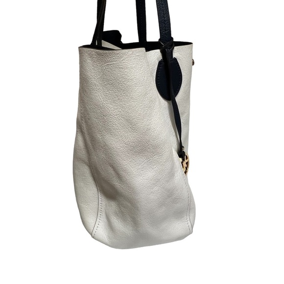 Michael Kors Leather Reversible Large Mae Tote (Navy/White) - Picture 5 of 11